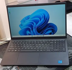 New Laptop Dell Vostro 15 3000 8GB Intel Core I5 SSD 512GB