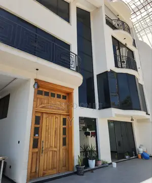 6bdrm House in Private, Akaky Kaliti for rent