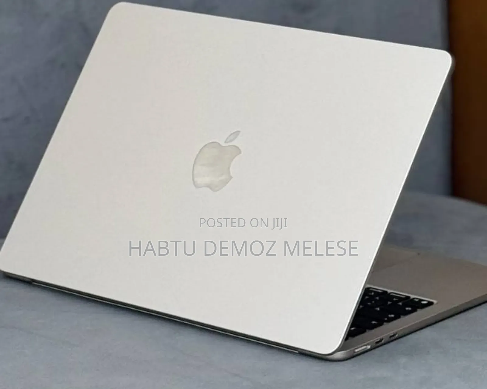 New Laptop Apple MacBook Air 2025 M4 13-Inch 16GB Apple M4 SSD 256GB