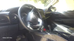 Toyota Hilux Revo Double Cab Deisel 2.4 AWD 2017 Silver