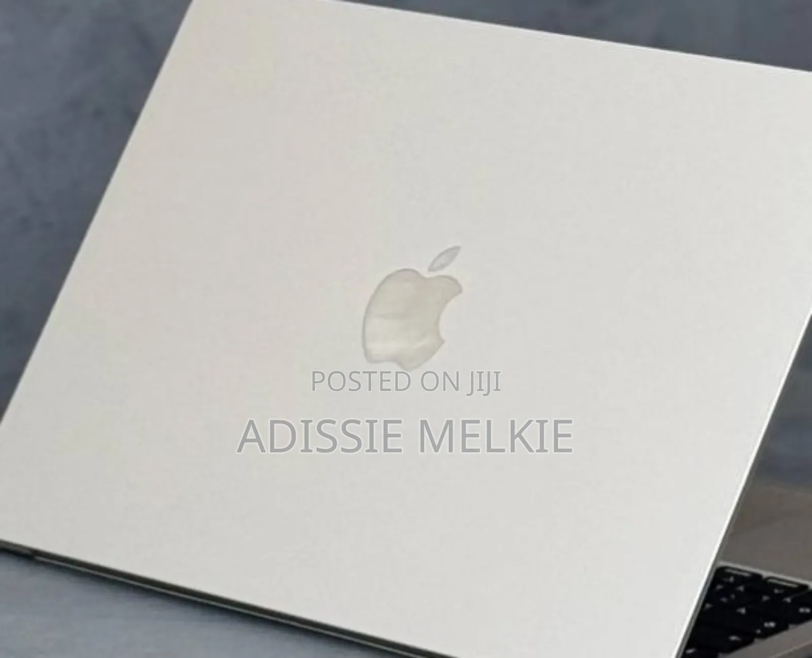 New Laptop Apple MacBook Air 2025 M4 13-Inch 16GB Apple M4 SSD 256GB