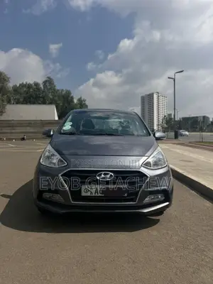 Hyundai Grandeur 2018 Silver