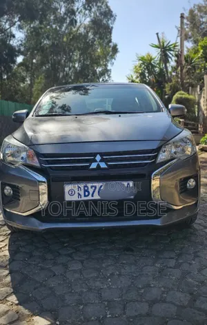 Mitsubishi Attrage 2021 Off white