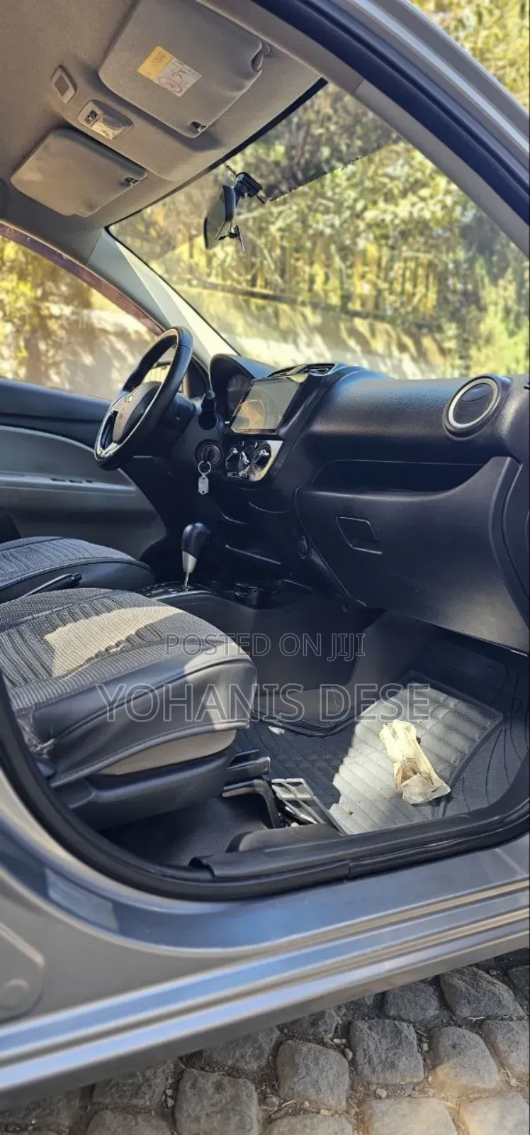 Mitsubishi Attrage 2021 Off white