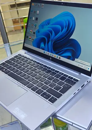 New Laptop HP EliteBook 835 G7 16GB AMD Ryzen 5 SSD 512GB