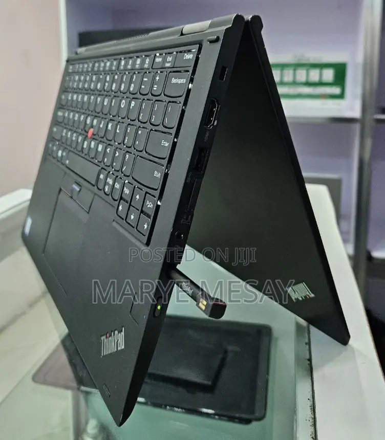 New Laptop Lenovo ThinkPad Yoga 370 8GB Intel Core I5 SSD 512GB