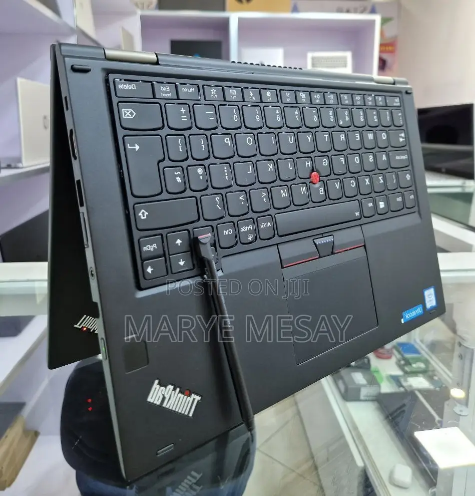 New Laptop Lenovo ThinkPad Yoga 370 8GB Intel Core I5 SSD 512GB