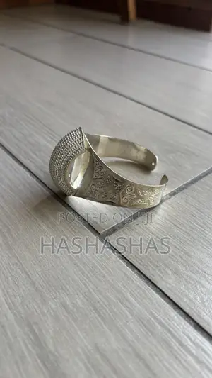 Silver Bracelet Used