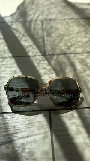 Original Gucci Sunglasses Made in Italy