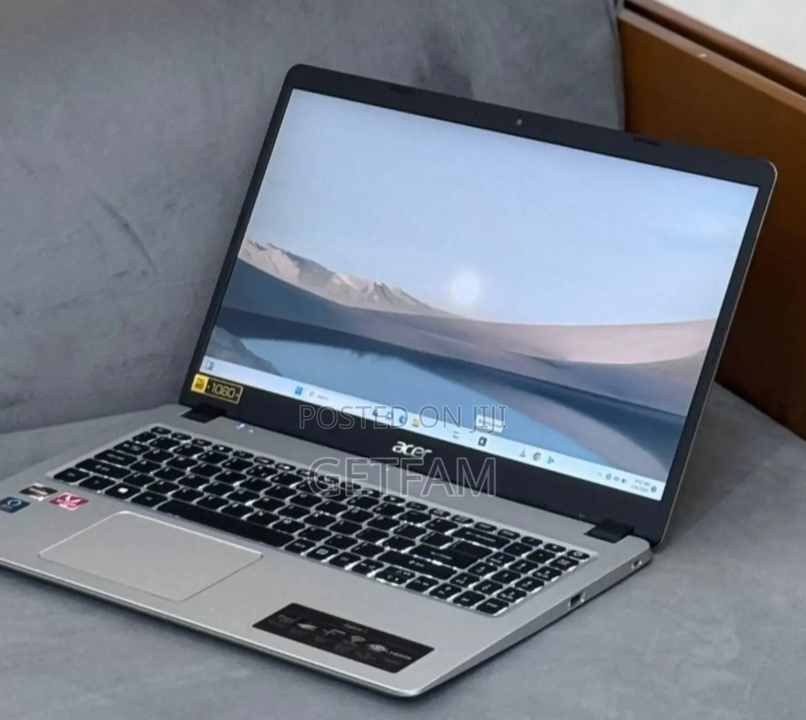 New Laptop Acer Aspire 3 4GB AMD Ryzen 3 SSD 128GB