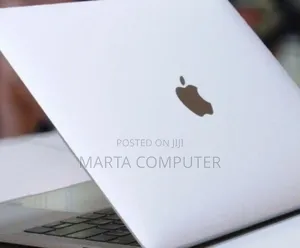 New Laptop Apple MacBook Pro 2018 8GB Intel Core I5 SSD 256GB