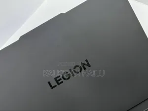 New Laptop Lenovo Legion 5 8GB AMD Ryzen 7 SSD 512GB