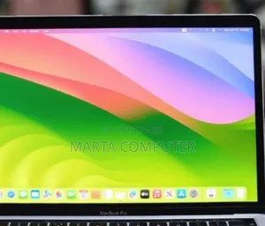 New Laptop Apple MacBook Pro 2018 8GB Intel Core I5 SSD 256GB
