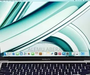 New Laptop Apple MacBook Pro 2022 M2 8GB Apple M2 SSD 256GB