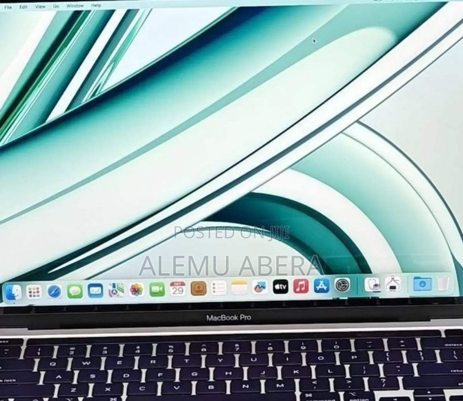 New Laptop Apple MacBook Pro 2022 M2 8GB Apple M2 SSD 256GB