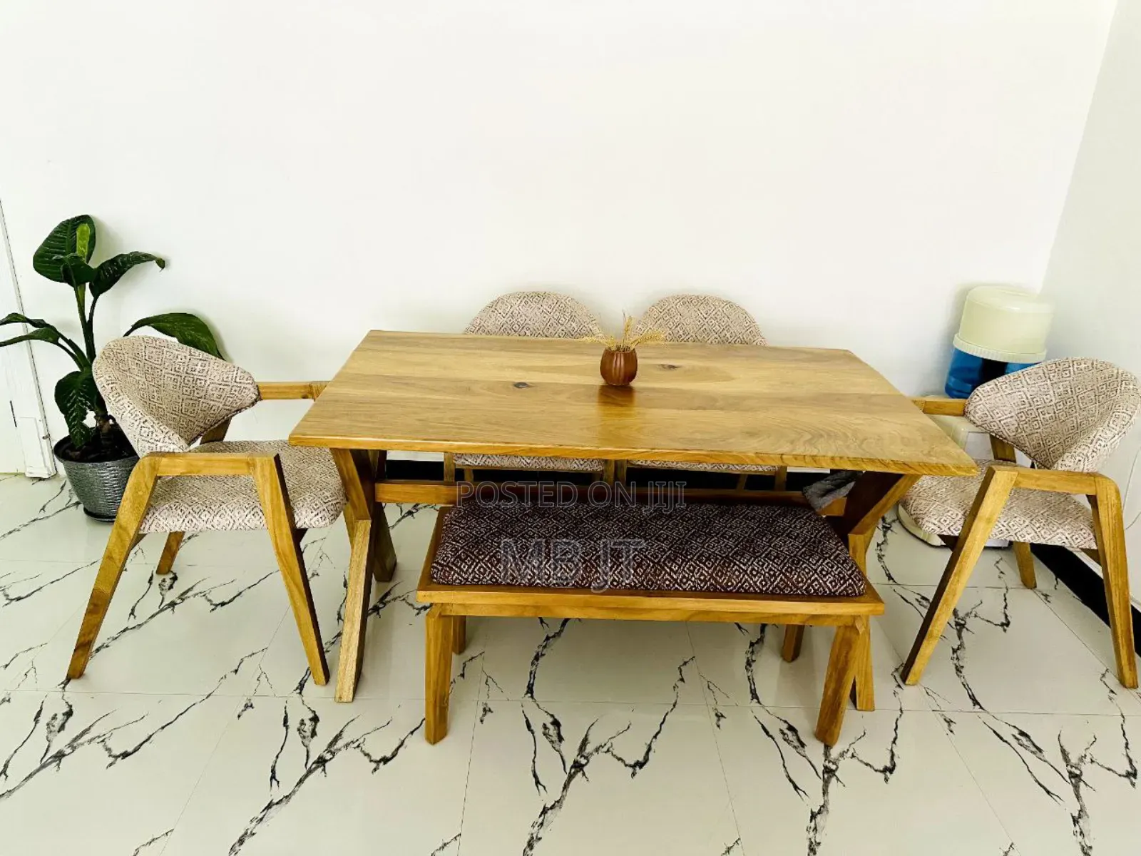 Dinning Table With Wanza