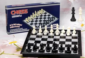 Magnetic Folding Travel Chess Set