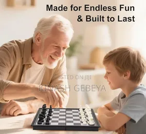 Magnetic Folding Travel Chess Set