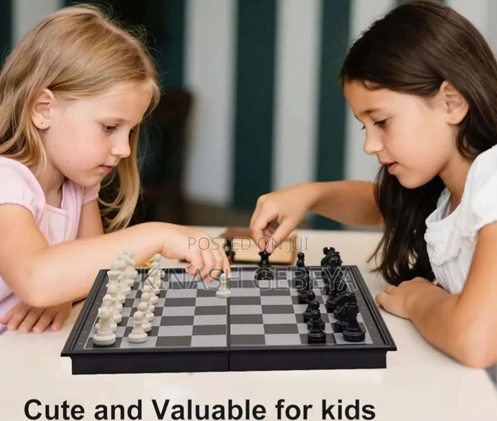 Magnetic Folding Travel Chess Set