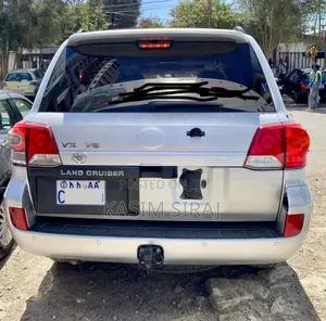 Toyota Land Cruiser 4.5 V8 GX-R 2014 Silver