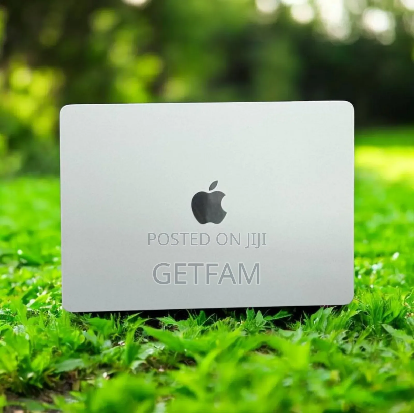 New Laptop Apple MacBook Air 2025 M4 13-Inch 16GB Apple M4 SSD 256GB