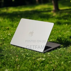 New Laptop Apple MacBook Air 2025 M4 13-Inch 16GB Apple M4 SSD 256GB