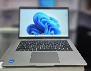 New Laptop Dell Latitude 5440 16GB Intel Core I5 SSD 512GB