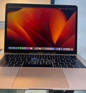 New Laptop Apple MacBook Pro 2019 8GB Intel SSD 256GB