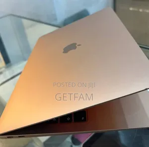 New Laptop Apple MacBook Pro 2019 8GB Intel SSD 256GB