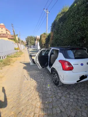 Suzuki Swift 2021 White