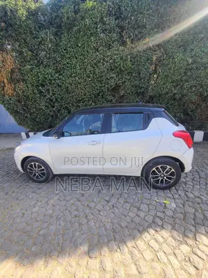 Suzuki Swift 2021 White