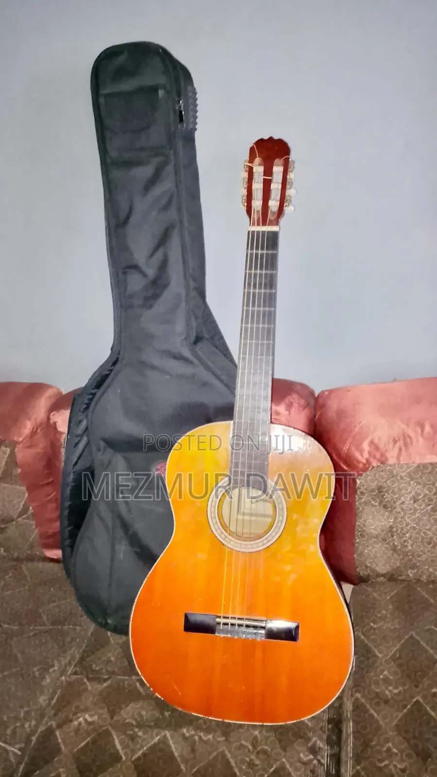 Condor Classical Acoustic Guitar