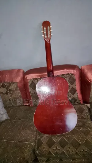 Condor Classical Acoustic Guitar