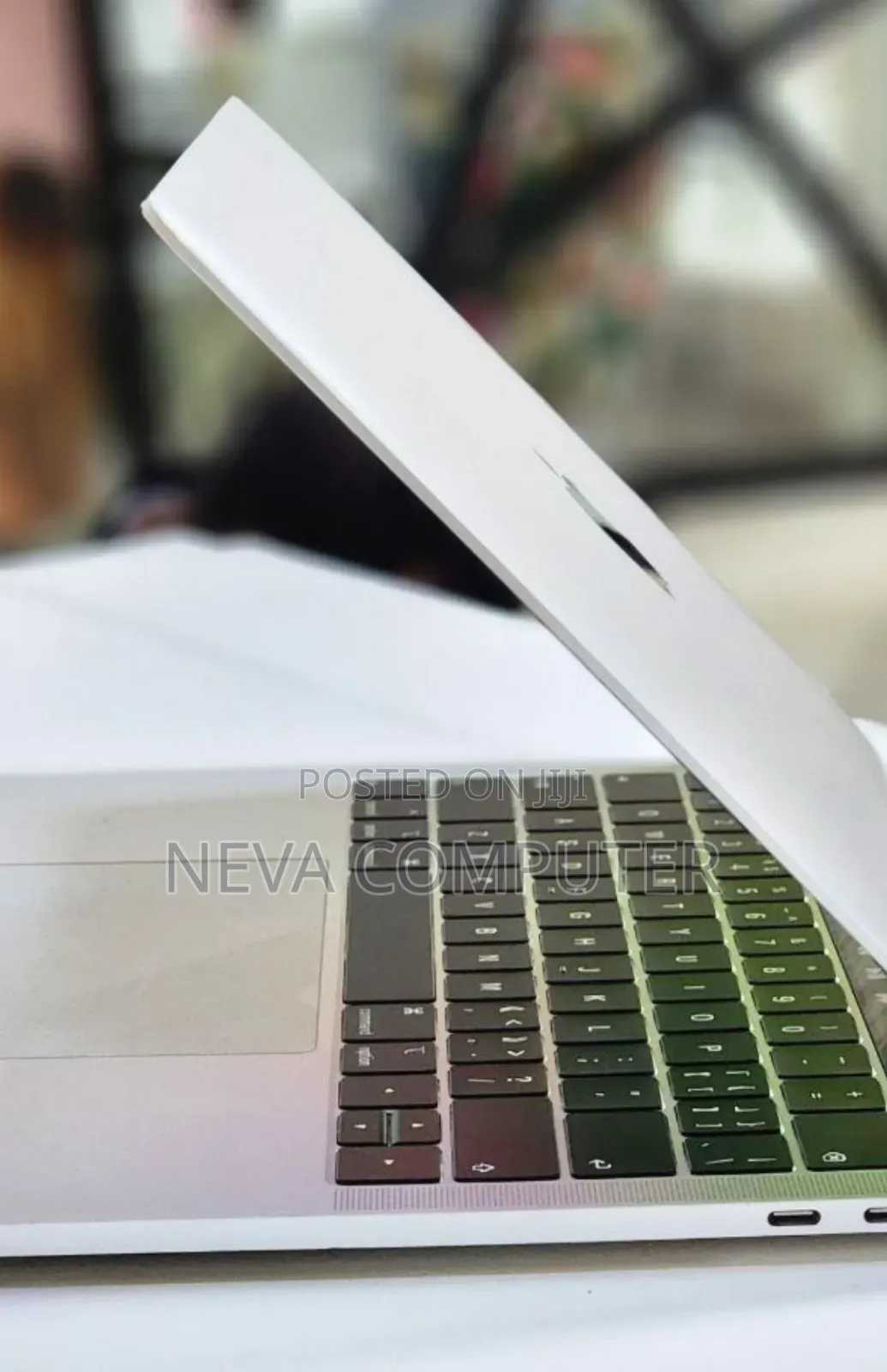 New Laptop Apple MacBook Pro 2019 8GB Intel Core I5 SSD 256GB