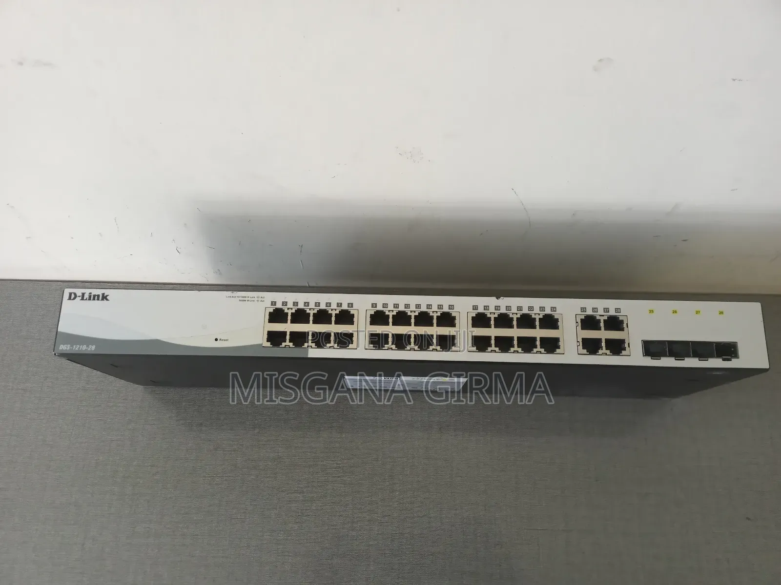 D-Link 24x Gigabit Ports Switch