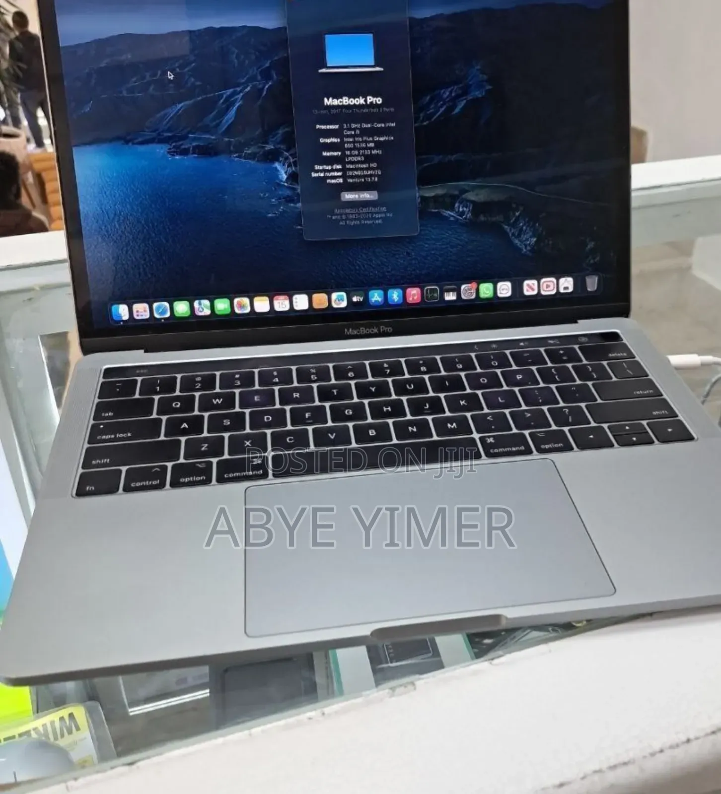 New Laptop Apple MacBook Pro 2017 16GB Intel Core I5 SSD 256GB