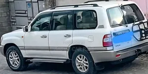 Toyota Land Cruiser 2007 White