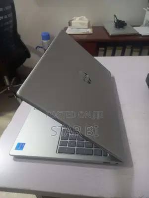 New Laptop HP 15 8GB Intel Core i5 SSD 512GB