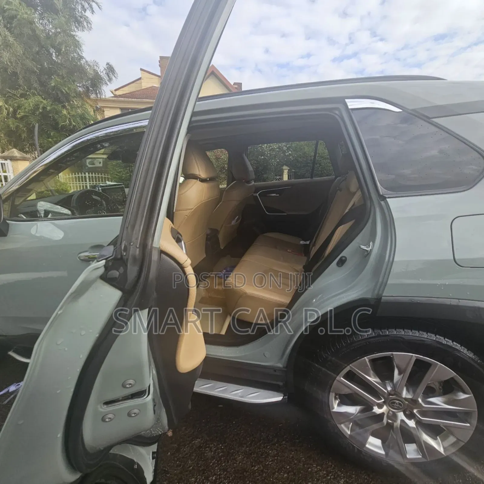 Toyota RAV4 2020 Green