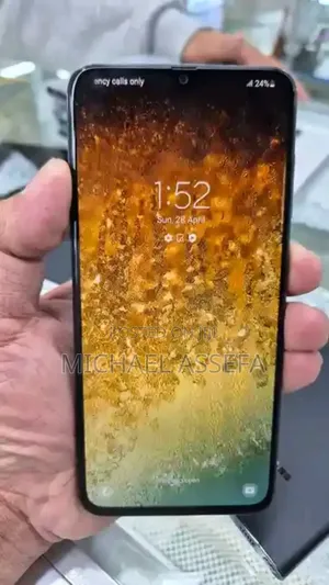 Samsung Galaxy A70 128 GB White