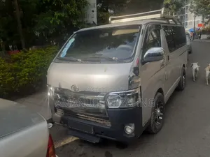 Toyota HiAce 2007 Silver