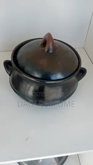 ባህላዊ ሸክላ ድስት