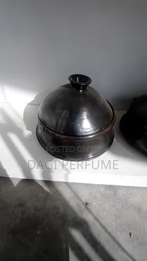 ባህላዊ ሸክላ ድስት