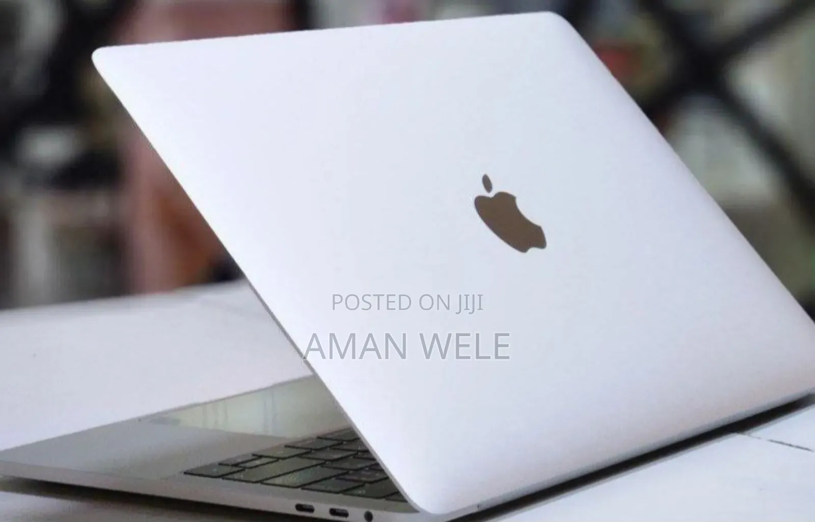 New Laptop Apple MacBook Pro 2018 8GB Intel Core I5 SSD 256GB