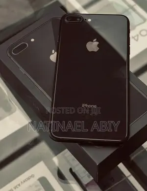 Apple iPhone 8 Plus 64 GB Black