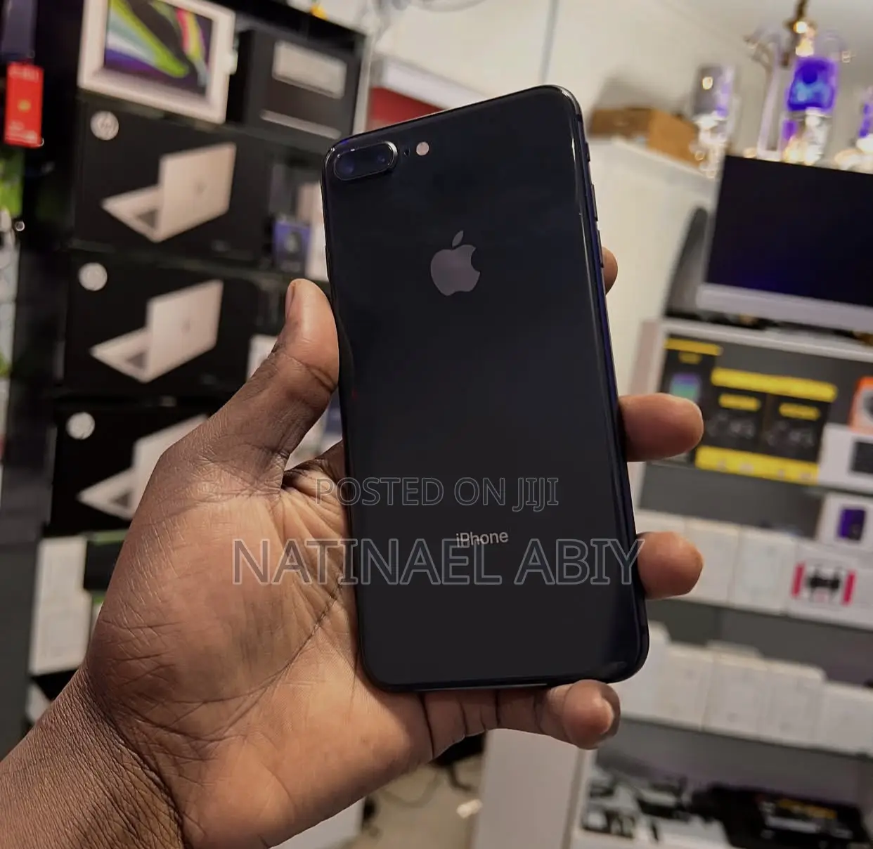 Apple iPhone 8 Plus 64 GB Black