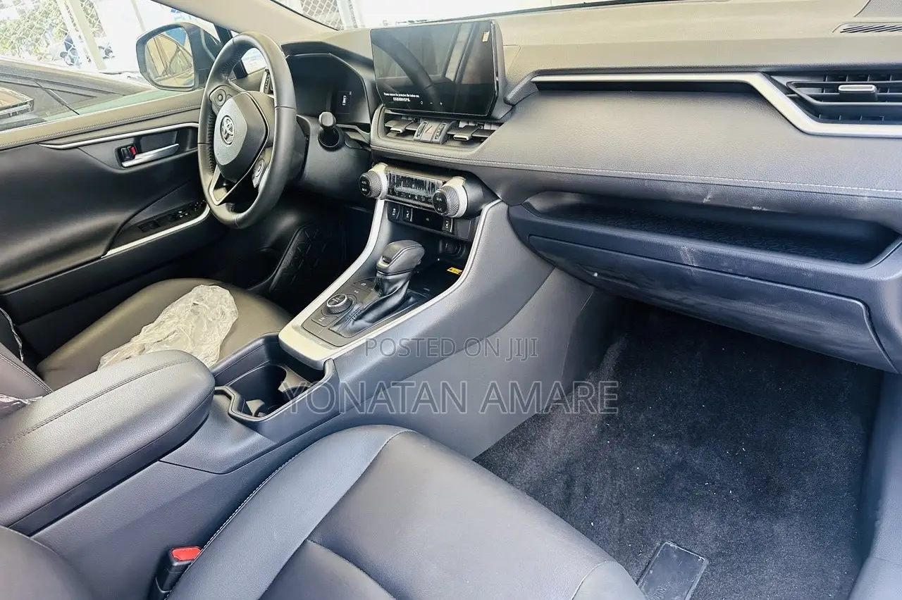 New Toyota RAV4 Limited 2025 White