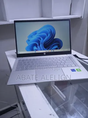 New Laptop HP Pavilion 14 16GB Intel Core I7 SSD 512GB