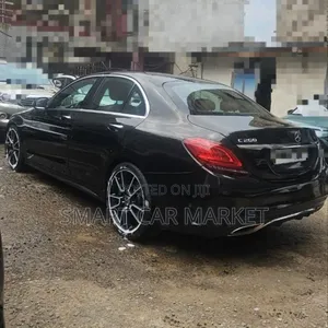 Mercedes-Benz C200 2020 Black