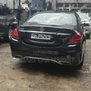 Mercedes-Benz C200 2020 Black